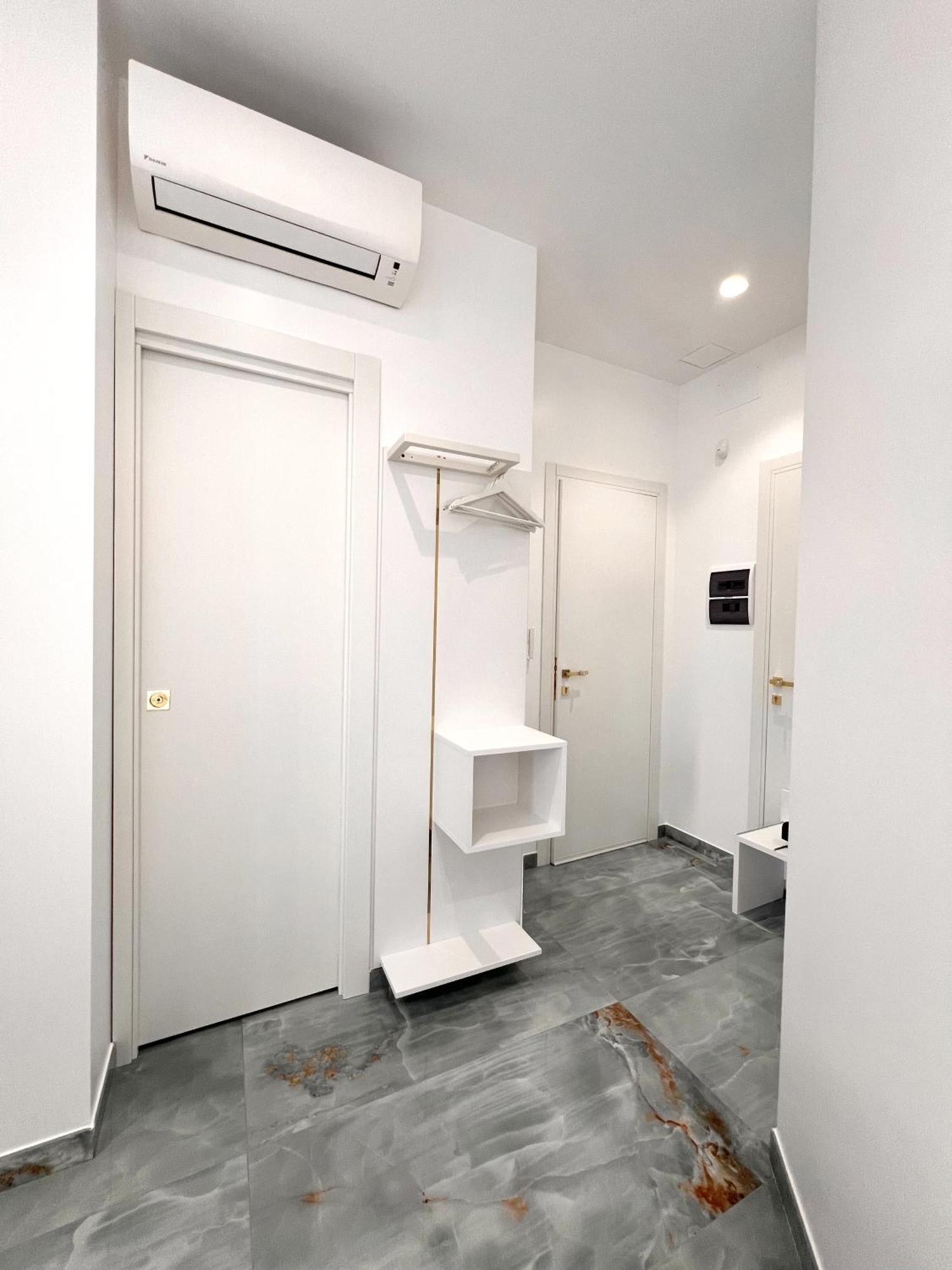 Suite 14 Scalea Exterior foto